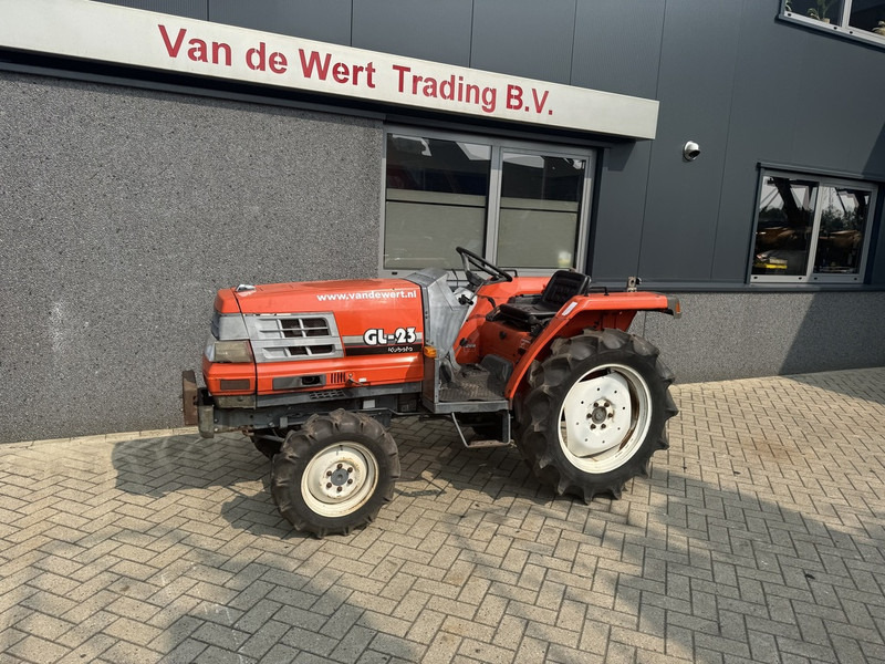 Kubota mini tractor KUBOTA GL 23D 4x4 powershift hefinrichting DIESEL - Мінітрактор: фото 3 Kubota mini tractor KUBOTA GL 23D 4x4 powershift hefinrichting DIESEL - Мінітрактор: фото 3