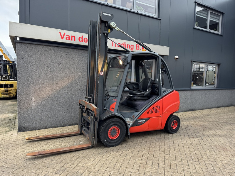 Linde H30D-02 Duplo 450 Sideshift / Vorkversteller VW Diesel 2013 - Дизельний навантажувач: фото 2 Linde H30D-02 Duplo 450 Sideshift / Vorkversteller VW Diesel 2013 - Дизельний навантажувач: фото 2