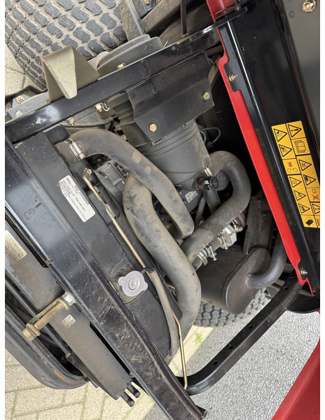 Газонокосарка Toro Groundmaster 7210 Cirkelmaaier / Parkmaaier / Grasmaaier 183CM Breedte Kubota Diesel 2019: фото 11 Газонокосарка Toro Groundmaster 7210 Cirkelmaaier / Parkmaaier / Grasmaaier 183CM Breedte Kubota Diesel 2019: фото 11