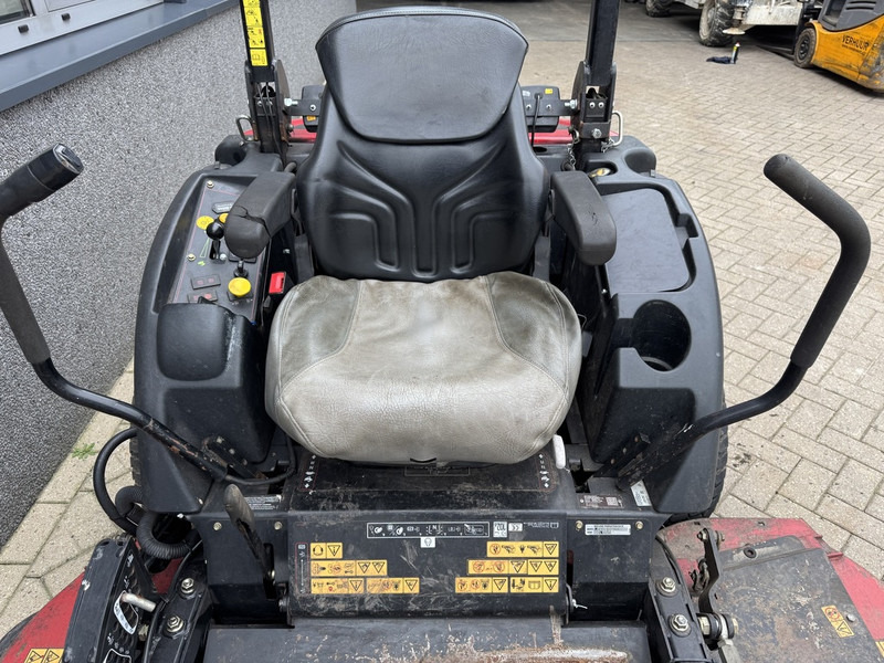 Газонокосарка Toro Groundmaster 7210 Cirkelmaaier / Parkmaaier / Grasmaaier 183CM Breedte Kubota Diesel 2019: фото 7 Газонокосарка Toro Groundmaster 7210 Cirkelmaaier / Parkmaaier / Grasmaaier 183CM Breedte Kubota Diesel 2019: фото 7