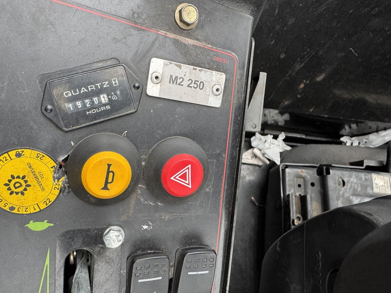 Газонокосарка Toro Groundmaster 7210 Cirkelmaaier / Parkmaaier / Grasmaaier 183CM Breedte Kubota Diesel 2019: фото 8 Газонокосарка Toro Groundmaster 7210 Cirkelmaaier / Parkmaaier / Grasmaaier 183CM Breedte Kubota Diesel 2019: фото 8