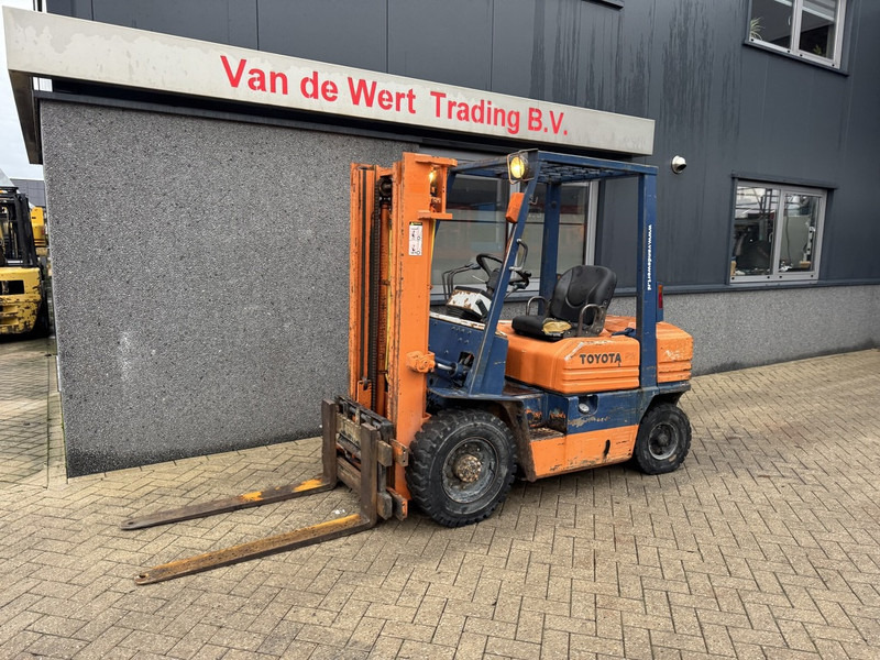 Toyota 02-5FD25 Duplo 300 Sideshift Toyota Diesel - Дизельний навантажувач: фото 2 Toyota 02-5FD25 Duplo 300 Sideshift Toyota Diesel - Дизельний навантажувач: фото 2