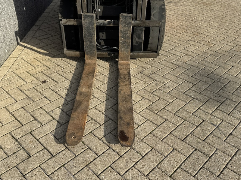 Газовий навантажувач Toyota 42-7FGF25 duplo 400 3e / 4e Functie LPG 2001: фото 7 Газовий навантажувач Toyota 42-7FGF25 duplo 400 3e / 4e Functie LPG 2001: фото 7