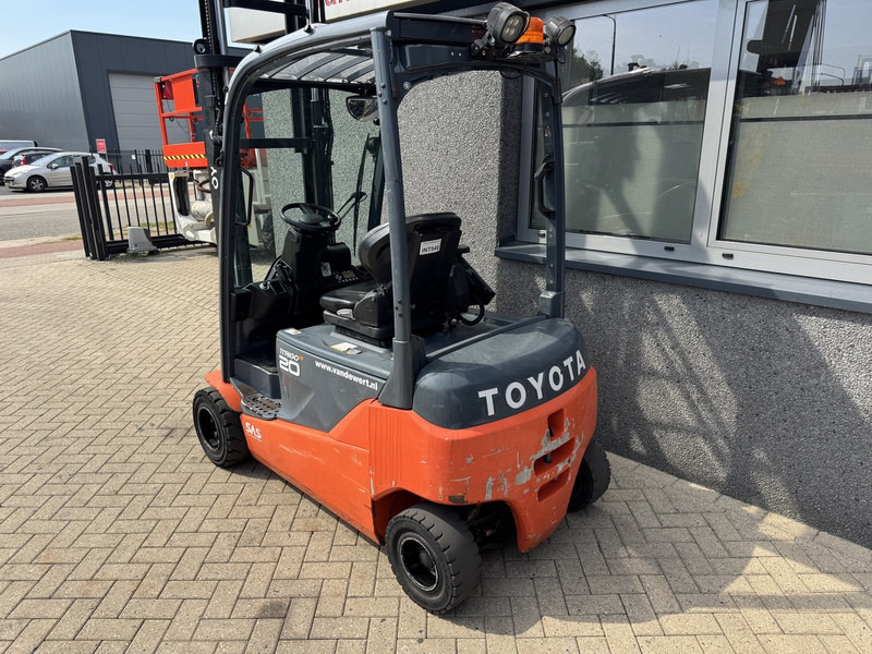 Toyota 8FBM20T Triplo 470 Freelift / Sideshift Elektrisch 2017 6535Hours - Електронавантажувач: фото 4 Toyota 8FBM20T Triplo 470 Freelift / Sideshift Elektrisch 2017 6535Hours - Електронавантажувач: фото 4