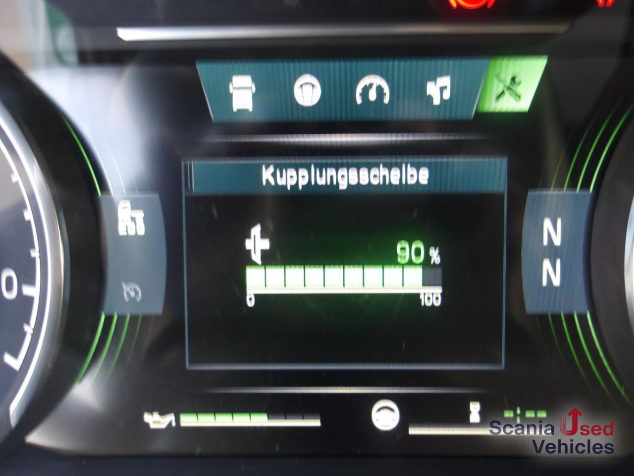 SCANIA P 320 B6x2*4NB / EWERS Schwenkwandaufbau - Для перевезення напоїв вантажівка: фото 4 SCANIA P 320 B6x2*4NB / EWERS Schwenkwandaufbau - Для перевезення напоїв вантажівка: фото 4