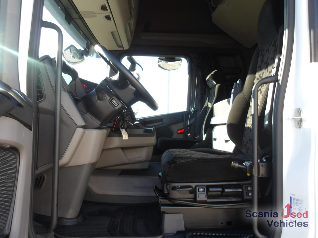 Тягач SCANIA R 460 A4x2NA / Schubbodenhydraulik: фото 12 Тягач SCANIA R 460 A4x2NA / Schubbodenhydraulik: фото 12