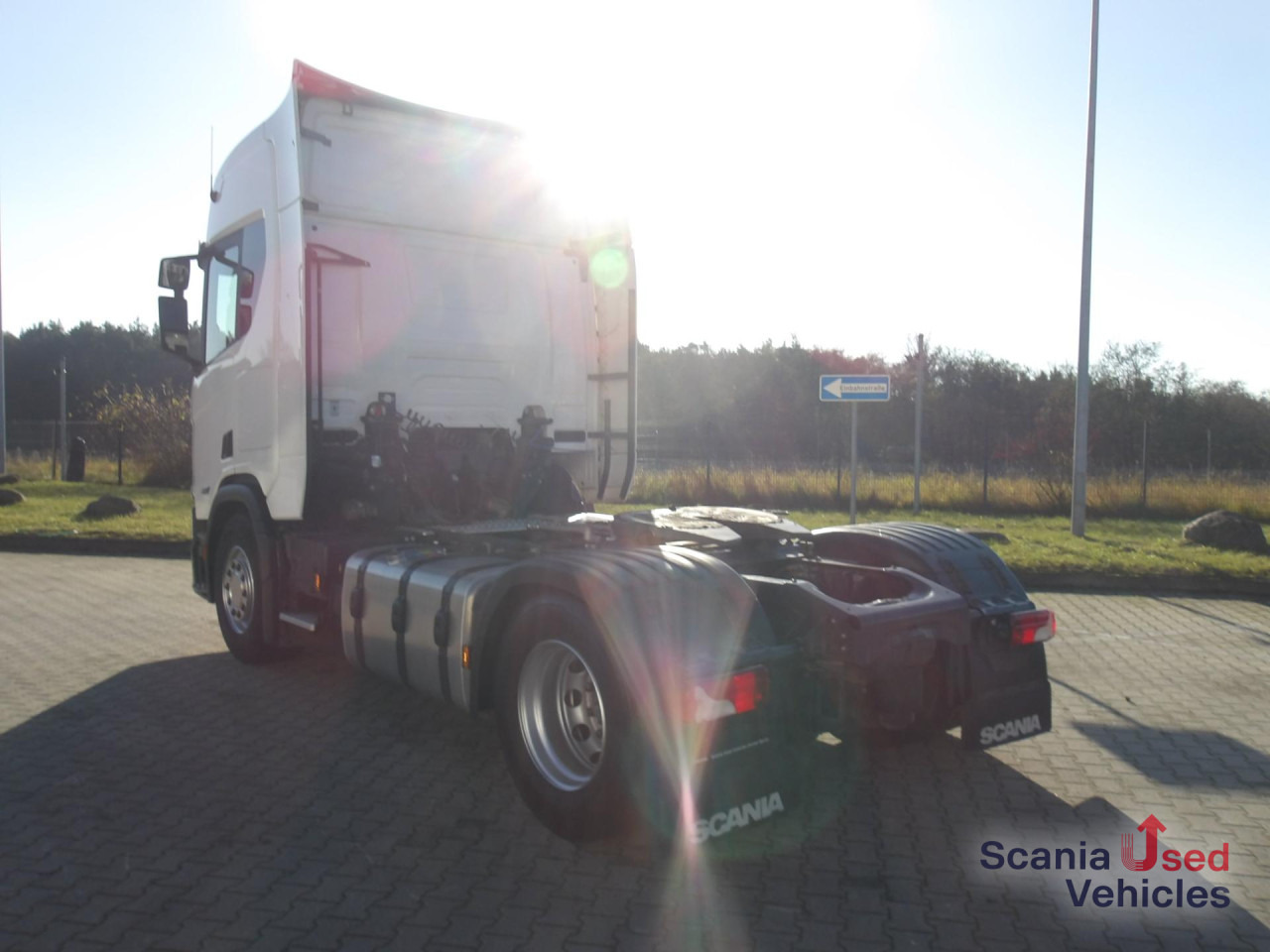 Тягач SCANIA R 460 A4x2NA / Schubbodenhydraulik: фото 9 Тягач SCANIA R 460 A4x2NA / Schubbodenhydraulik: фото 9