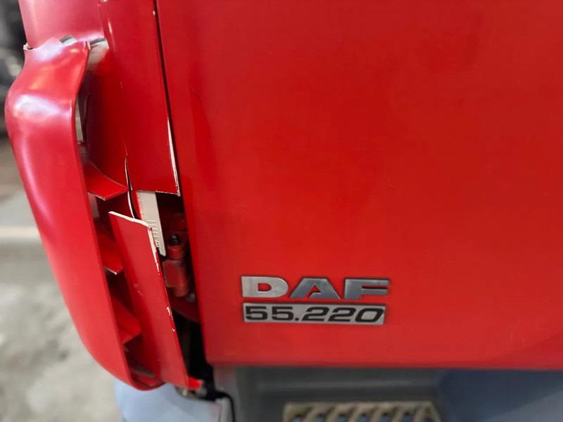 DAF LF 55.220 MANUEL - Вантажівка з закритим кузовом: фото 2 DAF LF 55.220 MANUEL - Вантажівка з закритим кузовом: фото 2