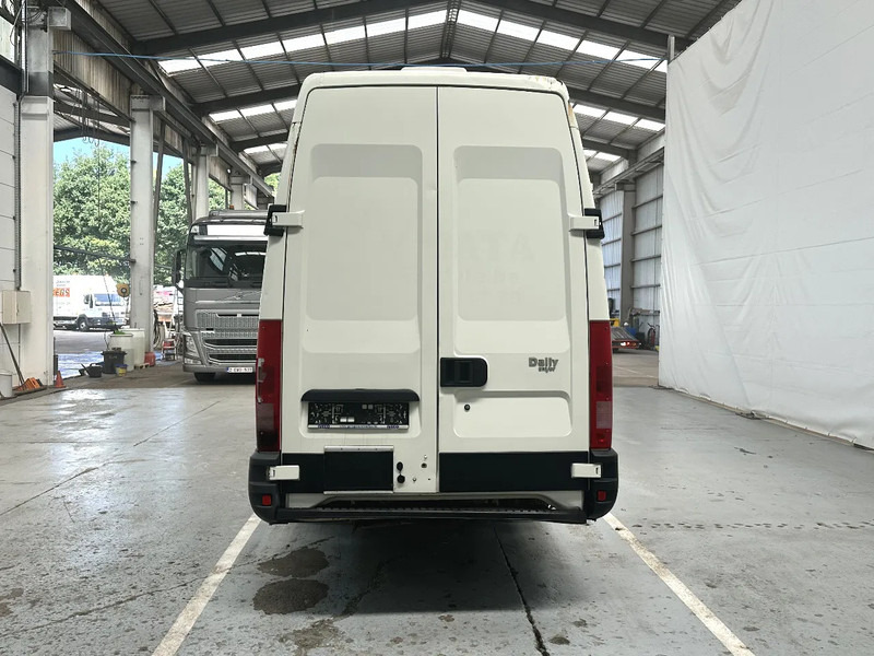 Iveco Daily 35C13 AIRCO / MOTORPROBLEEM -PROBLEME DE MOTEUR - Суцільнометалевий фургон: фото 4 Iveco Daily 35C13 AIRCO / MOTORPROBLEEM -PROBLEME DE MOTEUR - Суцільнометалевий фургон: фото 4