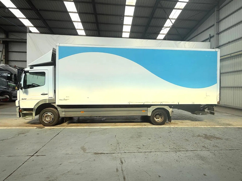 Mercedes-Benz Atego 922 DAUTEL LIFT / HAYON / BLATT-BLATT/LAMMES-LAMMES/ EURO3 / MANUAL - Вантажівка з закритим кузовом: фото 2 Mercedes-Benz Atego 922 DAUTEL LIFT / HAYON / BLATT-BLATT/LAMMES-LAMMES/ EURO3 / MANUAL - Вантажівка з закритим кузовом: фото 2