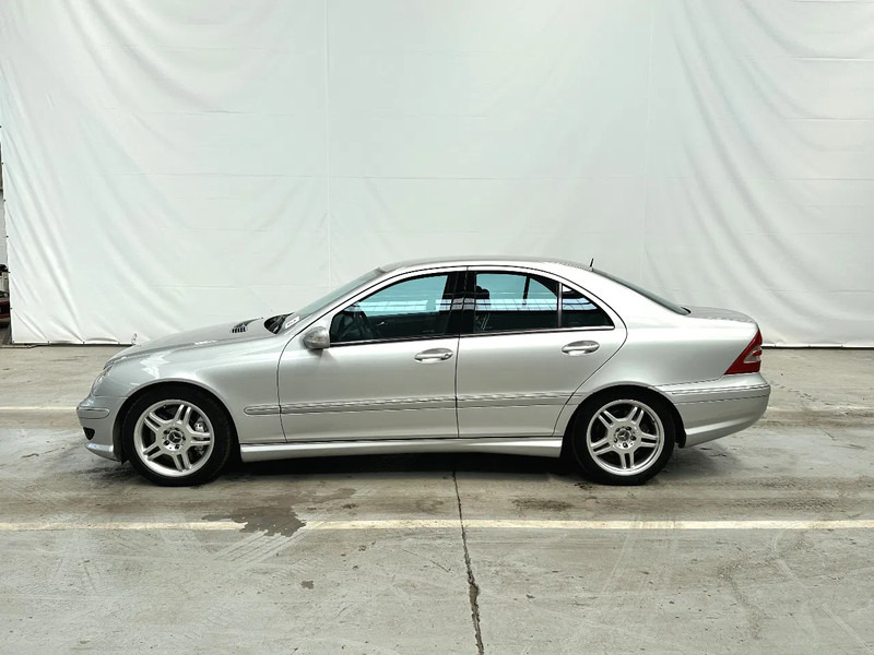 Mercedes-Benz C-Klasse C30 CDI / AMG /DIESEL TURBO 33795 km - Седан: фото 2 Mercedes-Benz C-Klasse C30 CDI / AMG /DIESEL TURBO 33795 km - Седан: фото 2