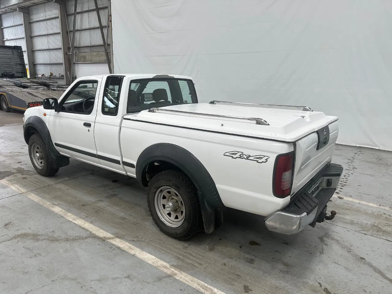 Nissan Navara 2.5 Di / EURO 3 - Легковий автомобіль: фото 3 Nissan Navara 2.5 Di / EURO 3 - Легковий автомобіль: фото 3