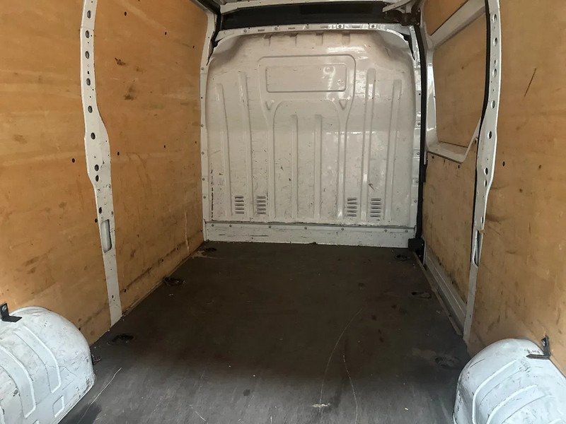 Renault Master 2.3 - Суцільнометалевий фургон: фото 5 Renault Master 2.3 - Суцільнометалевий фургон: фото 5