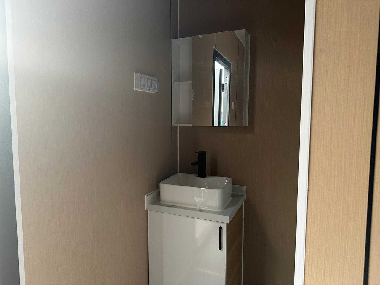 03-2024 - Container House with Bathroom 40 ft HQ / 12 M - Морський контейнер: фото 5 03-2024 - Container House with Bathroom 40 ft HQ / 12 M - Морський контейнер: фото 5