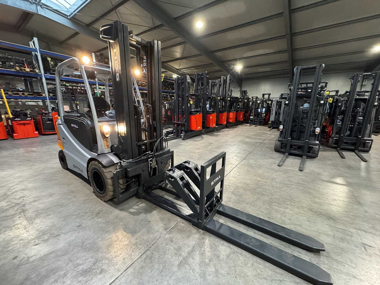 10/2025 SERVICE + UVV 11/2026 STILL RX60-50 5.000KG TRIPLEX 538CM 3.+4. - Навантажувач вилковий: фото 5 10/2025 SERVICE + UVV 11/2026 STILL RX60-50 5.000KG TRIPLEX 538CM 3.+4. - Навантажувач вилковий: фото 5