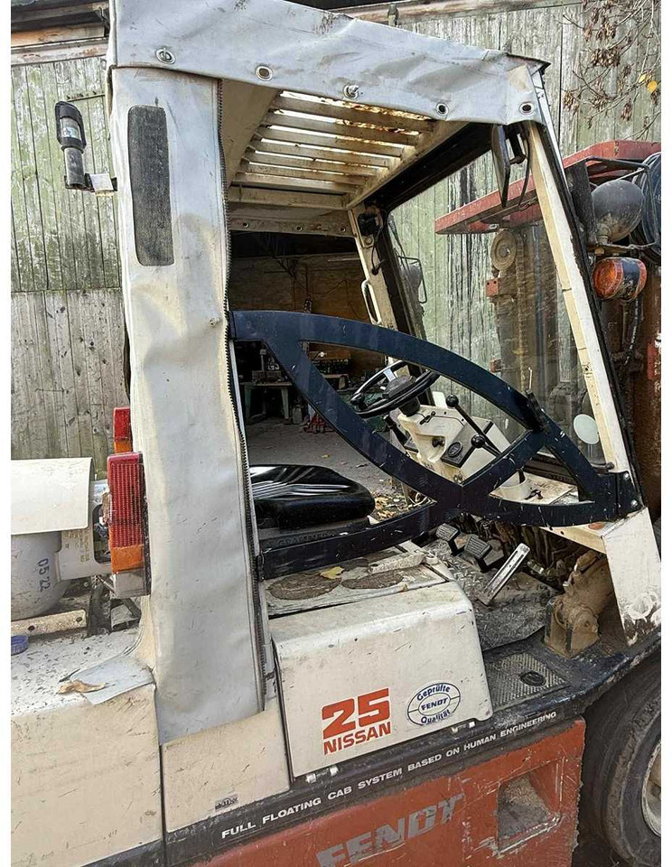 1991 NISSAN PH02 A250 FORKLIFT TRUCKS - Навантажувач вилковий: фото 5 1991 NISSAN PH02 A250 FORKLIFT TRUCKS - Навантажувач вилковий: фото 5