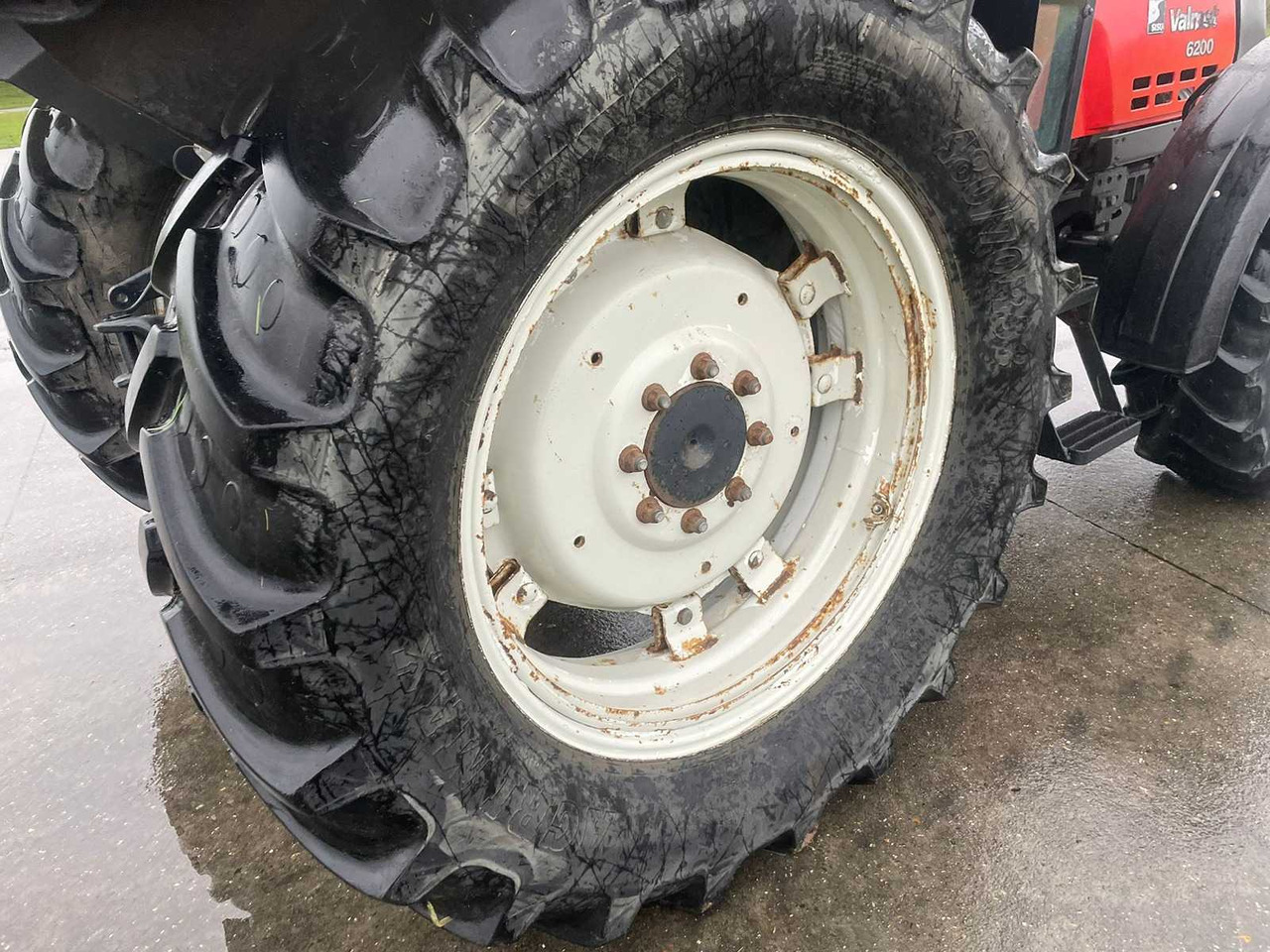 Трактор 1998 VALMET 6200 ALL-WHEEL DRIVE FARM TRACTOR: фото 12