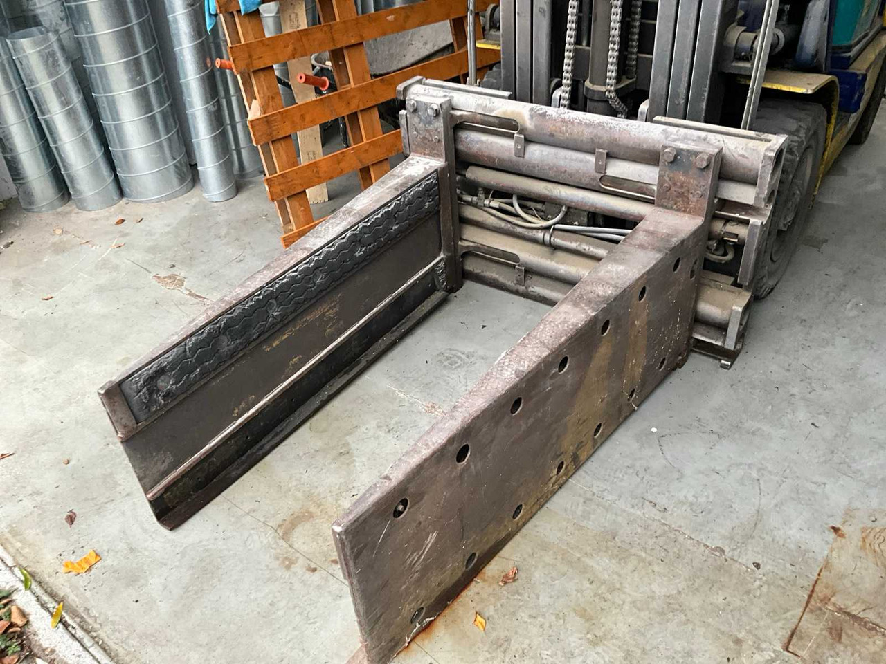 1999 KOMATSU FG25T12 FORKLIFT - Навантажувач вилковий: фото 4 1999 KOMATSU FG25T12 FORKLIFT - Навантажувач вилковий: фото 4