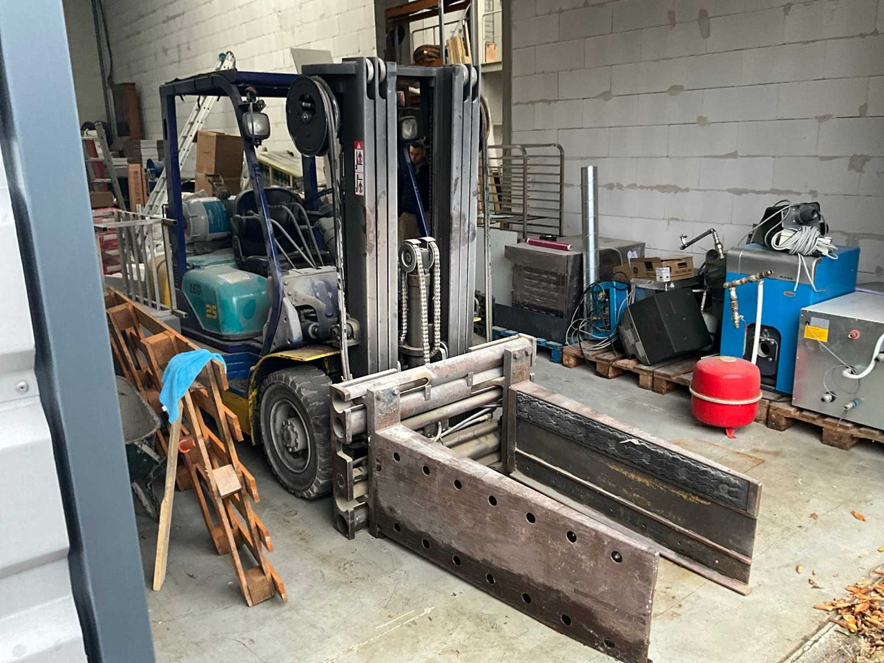 1999 KOMATSU FG25T12 FORKLIFT - Навантажувач вилковий: фото 5 1999 KOMATSU FG25T12 FORKLIFT - Навантажувач вилковий: фото 5