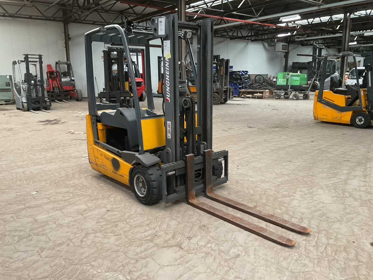 2001 JUNGHEINRICH EFG-18 FORKLIFT - Навантажувач вилковий: фото 2 2001 JUNGHEINRICH EFG-18 FORKLIFT - Навантажувач вилковий: фото 2