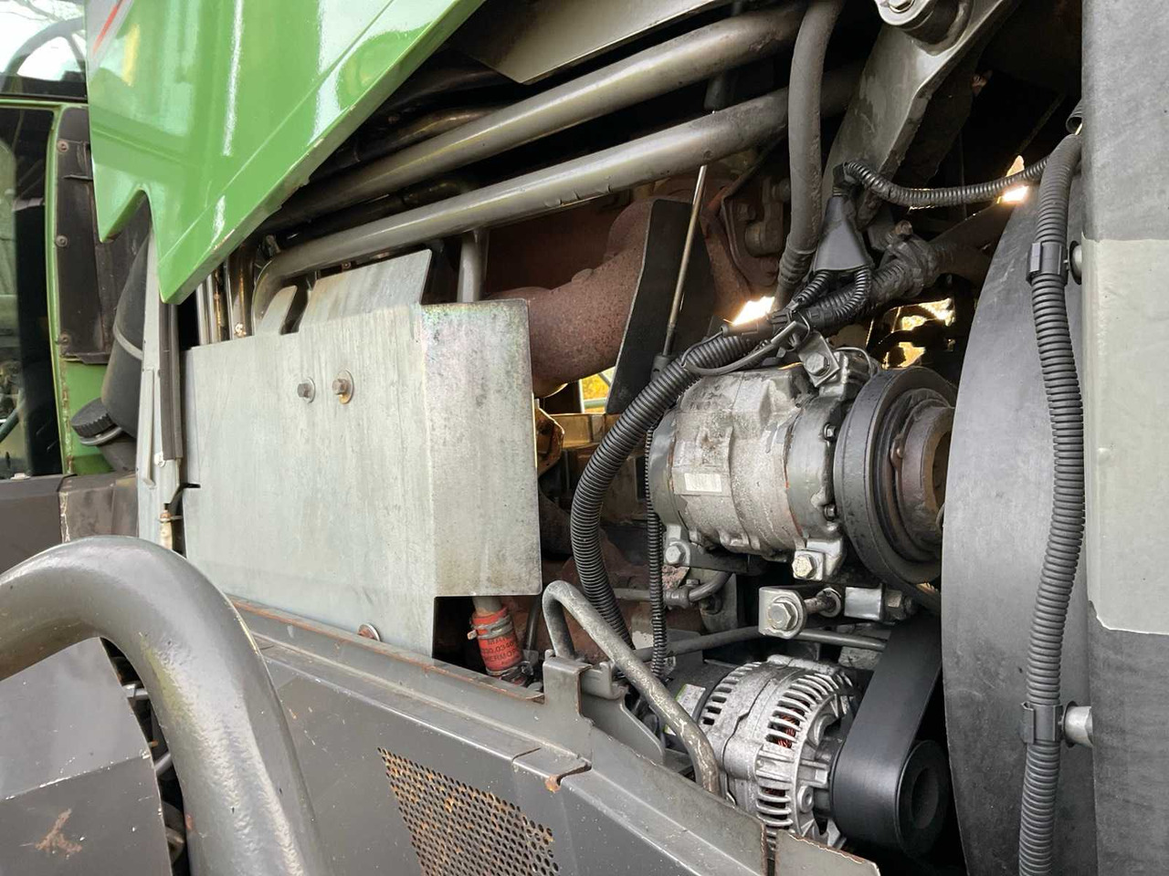 Трактор 2004 FENDT 916 VARIO TMS ALL-WHEEL DRIVE AGRICULTURAL TRACTOR: фото 44 Трактор 2004 FENDT 916 VARIO TMS ALL-WHEEL DRIVE AGRICULTURAL TRACTOR: фото 44