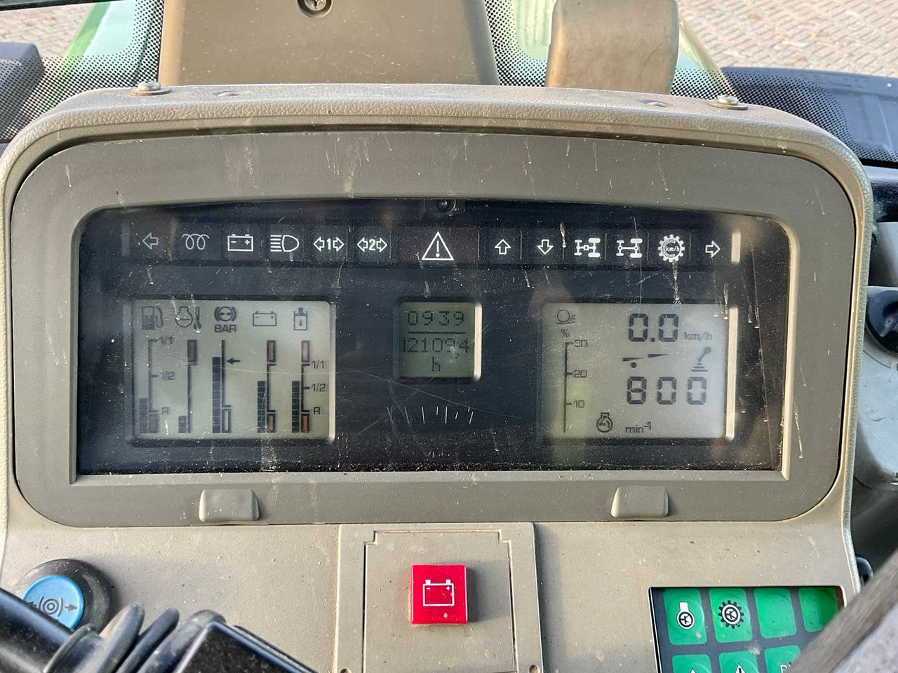 Трактор 2004 FENDT 916 VARIO TMS ALL-WHEEL DRIVE AGRICULTURAL TRACTOR: фото 34 Трактор 2004 FENDT 916 VARIO TMS ALL-WHEEL DRIVE AGRICULTURAL TRACTOR: фото 34