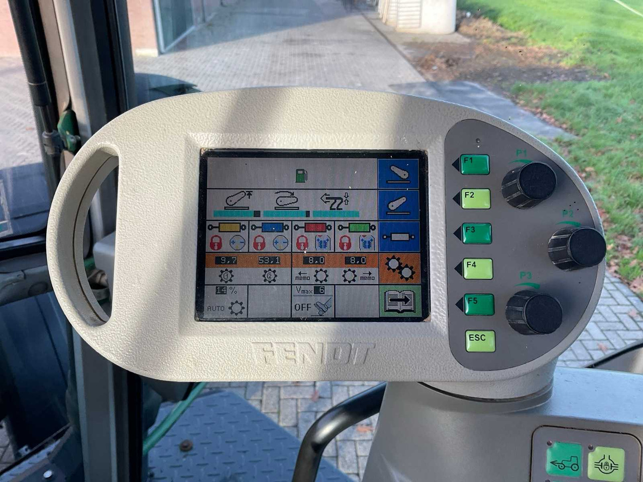 Трактор 2004 FENDT 916 VARIO TMS ALL-WHEEL DRIVE AGRICULTURAL TRACTOR: фото 37 Трактор 2004 FENDT 916 VARIO TMS ALL-WHEEL DRIVE AGRICULTURAL TRACTOR: фото 37