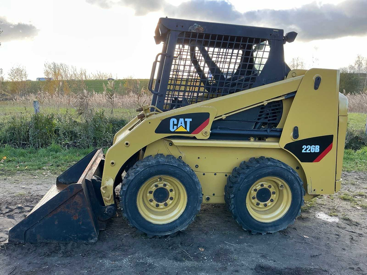 2006 CAT 216B SKID STEER LOADER - Гусеничний міні-навантажувач: фото 2 2006 CAT 216B SKID STEER LOADER - Гусеничний міні-навантажувач: фото 2