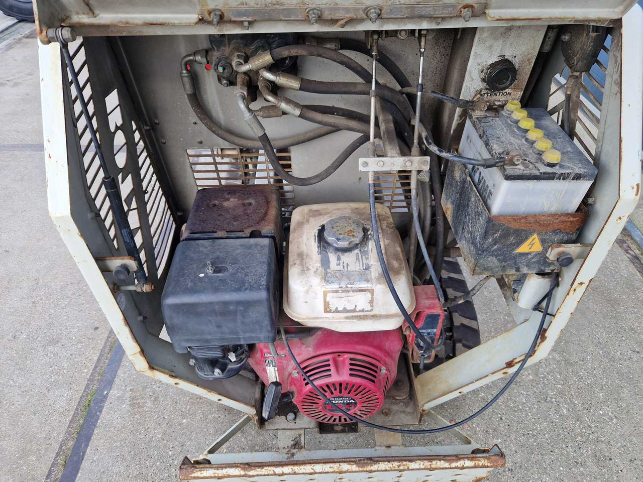 Міні-самоскид 2007 ROTAIR R100 DUMP: фото 6 Міні-самоскид 2007 ROTAIR R100 DUMP: фото 6