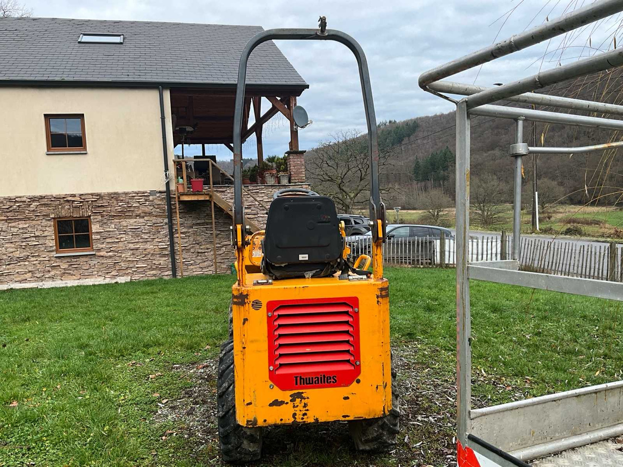 2012 THWAITES MACH 201 HI-TIP DUMPER - Міні-самоскид: фото 4 2012 THWAITES MACH 201 HI-TIP DUMPER - Міні-самоскид: фото 4