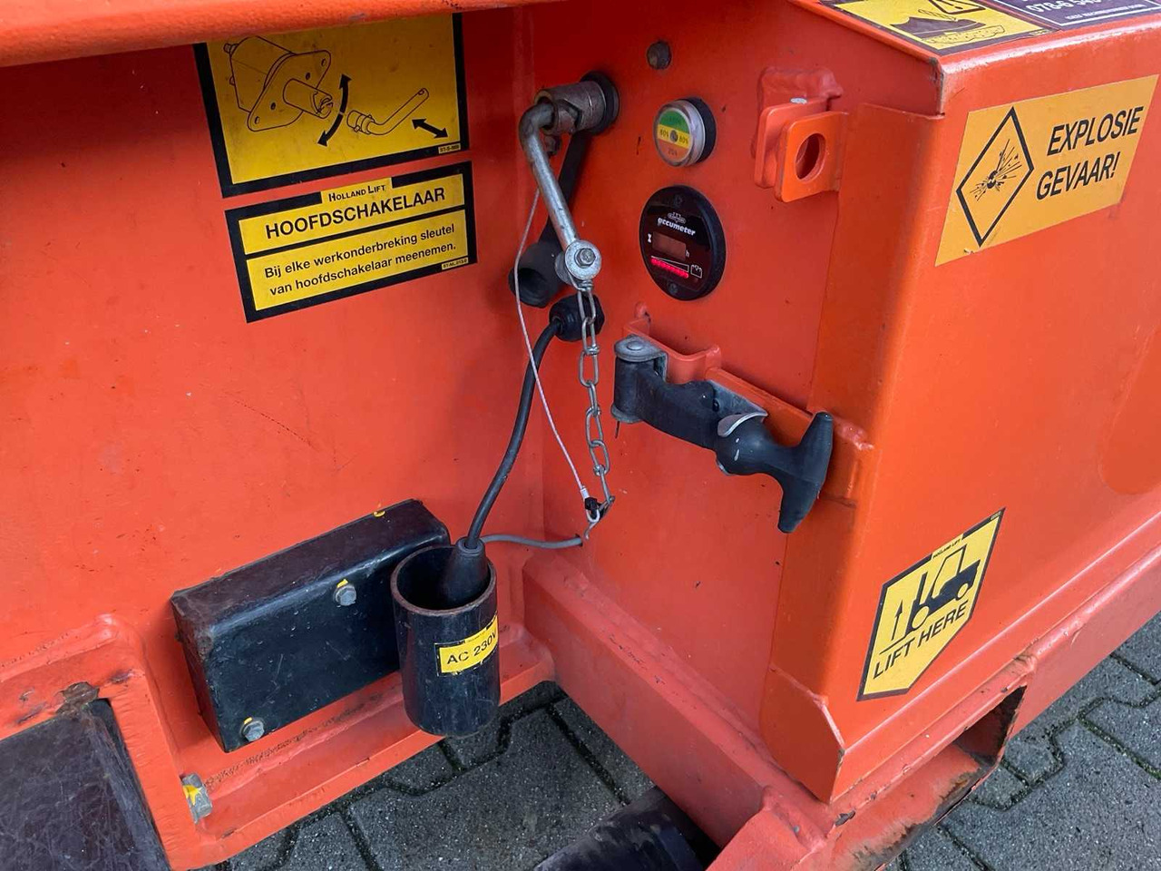 Підйомник 2013 HOLLAND LIFT HL-11816 AERIAL PLATFORM: фото 11