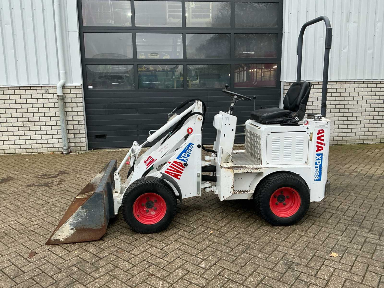 2017 100 KNIKMOPS - Колісний навантажувач: фото 2 2017 100 KNIKMOPS - Колісний навантажувач: фото 2