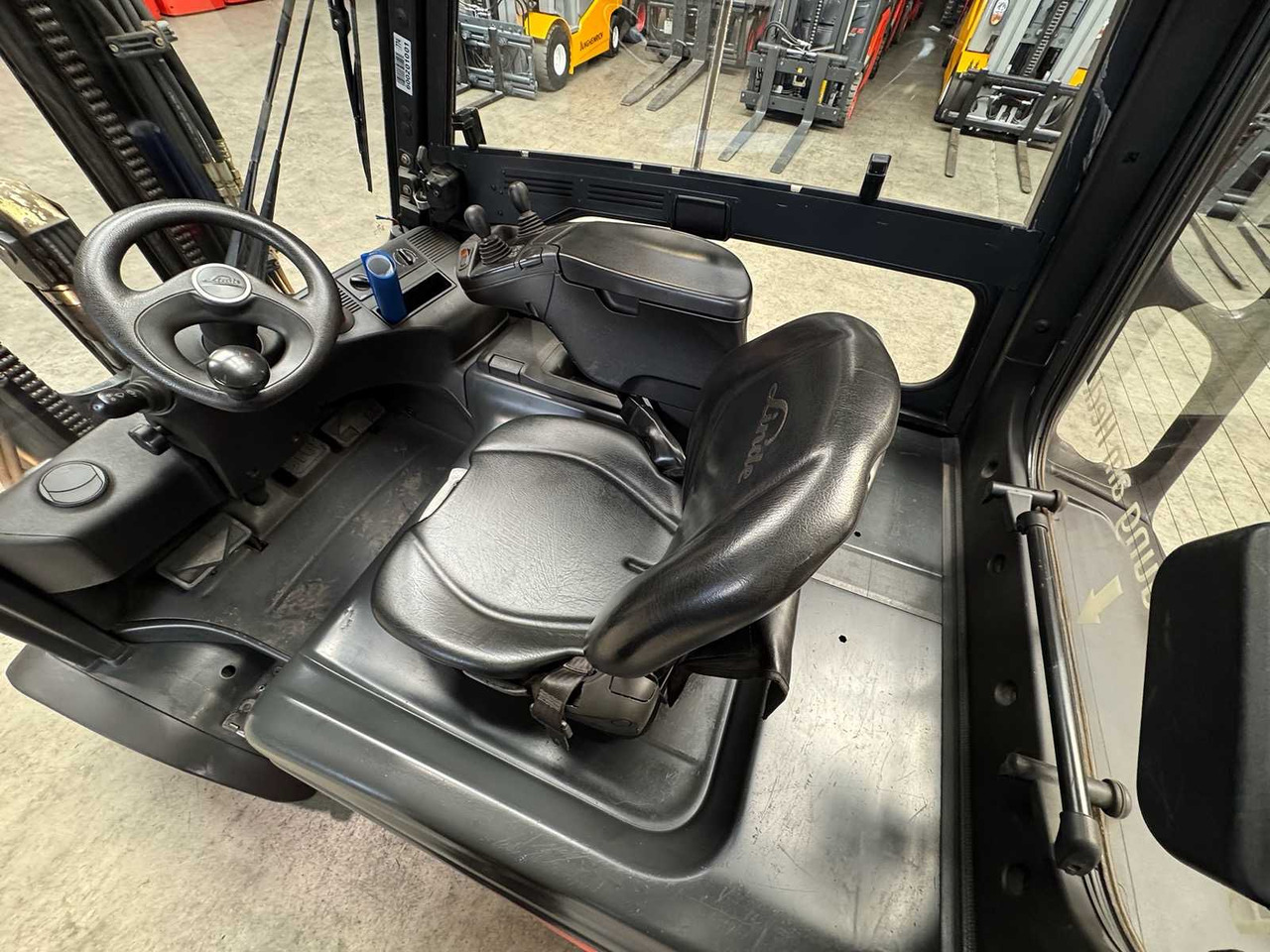 Навантажувач вилковий 2017 SERVICE + UVV 10/2026 LINDE E35L 3.500KG EVO TRIPLEX 3.+4.: фото 16 Навантажувач вилковий 2017 SERVICE + UVV 10/2026 LINDE E35L 3.500KG EVO TRIPLEX 3.+4.: фото 16