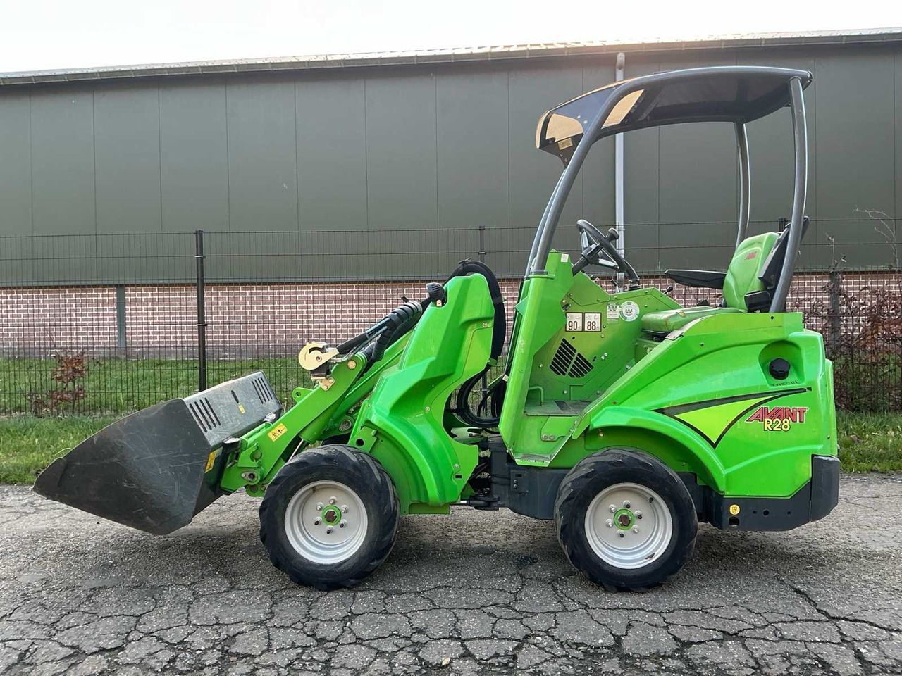 2018 AVANT M528 SHOVEL - Колісний навантажувач: фото 2 2018 AVANT M528 SHOVEL - Колісний навантажувач: фото 2