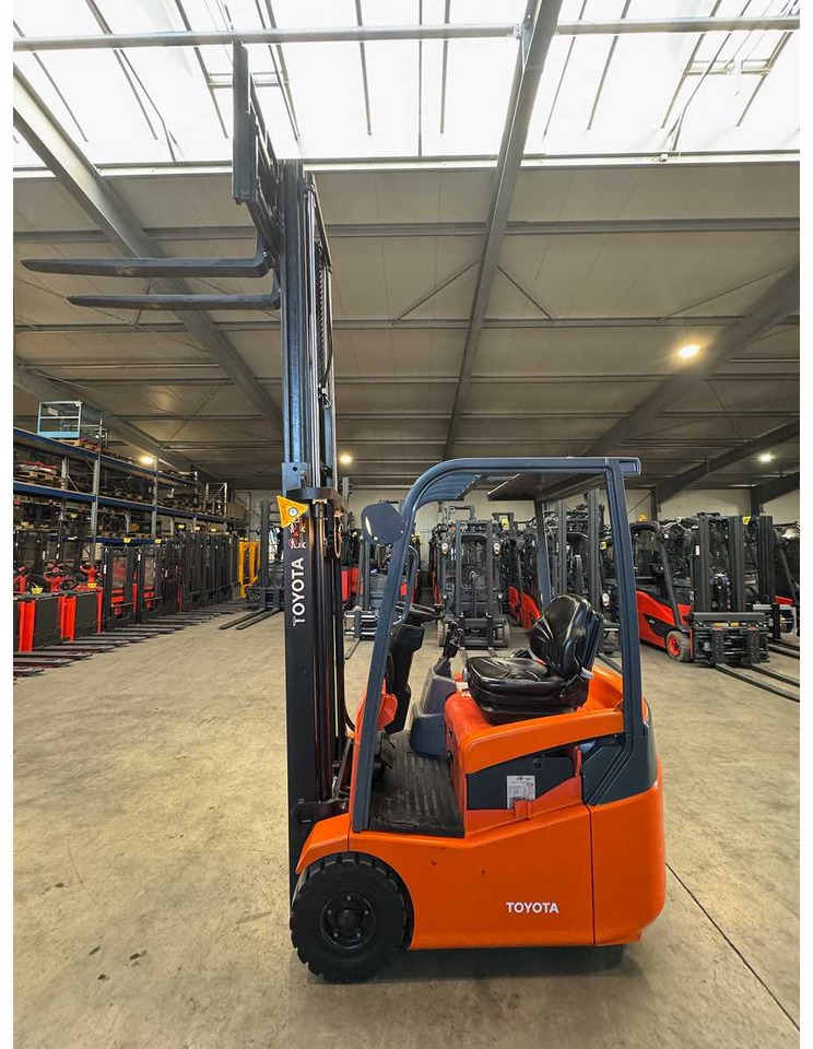 33/2015 TOYOTA 7FBEST13 1.300KG ELECTRIC FORKLIFT DUPLEX FREE LIFT 11.129 HOURS FORKLIFT - Навантажувач вилковий: фото 4 33/2015 TOYOTA 7FBEST13 1.300KG ELECTRIC FORKLIFT DUPLEX FREE LIFT 11.129 HOURS FORKLIFT - Навантажувач вилковий: фото 4
