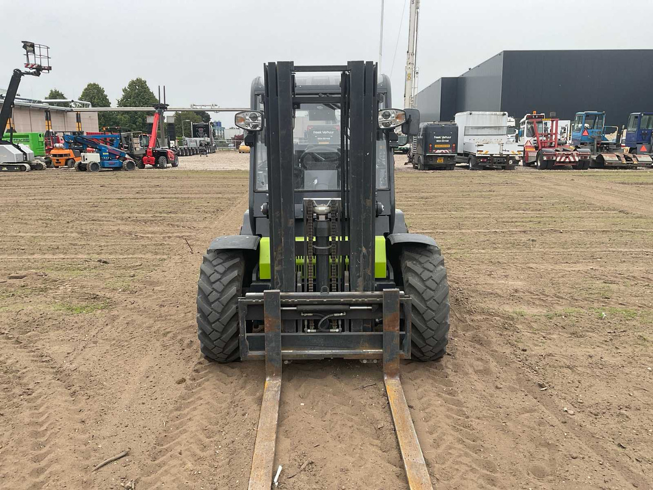 ARGIMAC TW25 4X4 ROUGH TERRAIN FORKLIFT - Навантажувач вилковий: фото 2 ARGIMAC TW25 4X4 ROUGH TERRAIN FORKLIFT - Навантажувач вилковий: фото 2