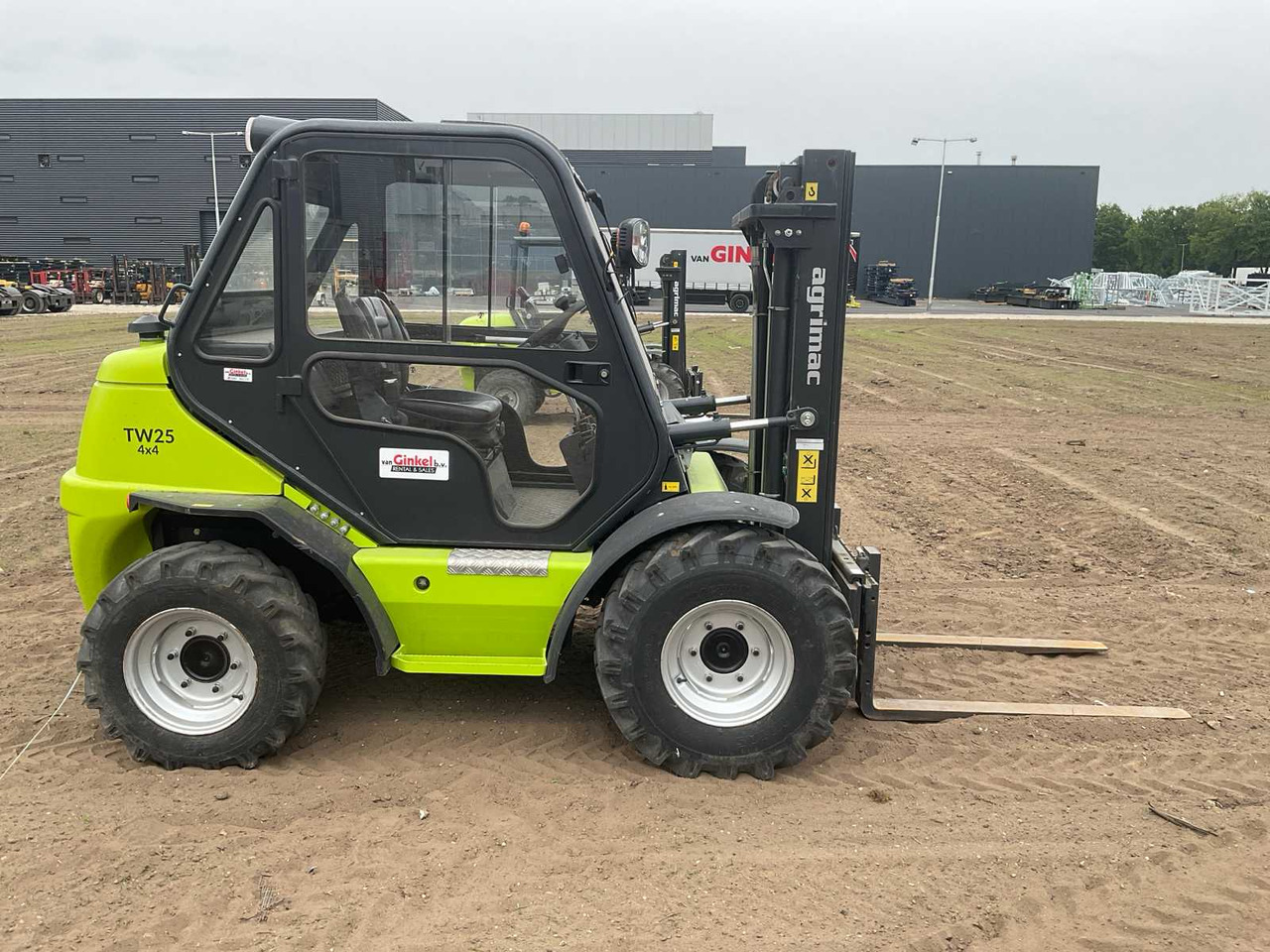 ARGIMAC TW25 4X4 ROUGH TERRAIN FORKLIFT - Навантажувач вилковий: фото 4 ARGIMAC TW25 4X4 ROUGH TERRAIN FORKLIFT - Навантажувач вилковий: фото 4