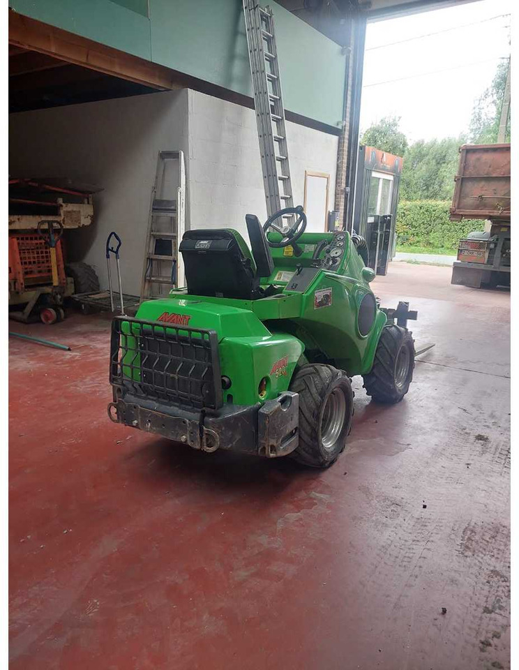 AVANT - M520 MIPCT - COMPACT LOADER - 2017 - Гусеничний міні-навантажувач: фото 4 AVANT - M520 MIPCT - COMPACT LOADER - 2017 - Гусеничний міні-навантажувач: фото 4