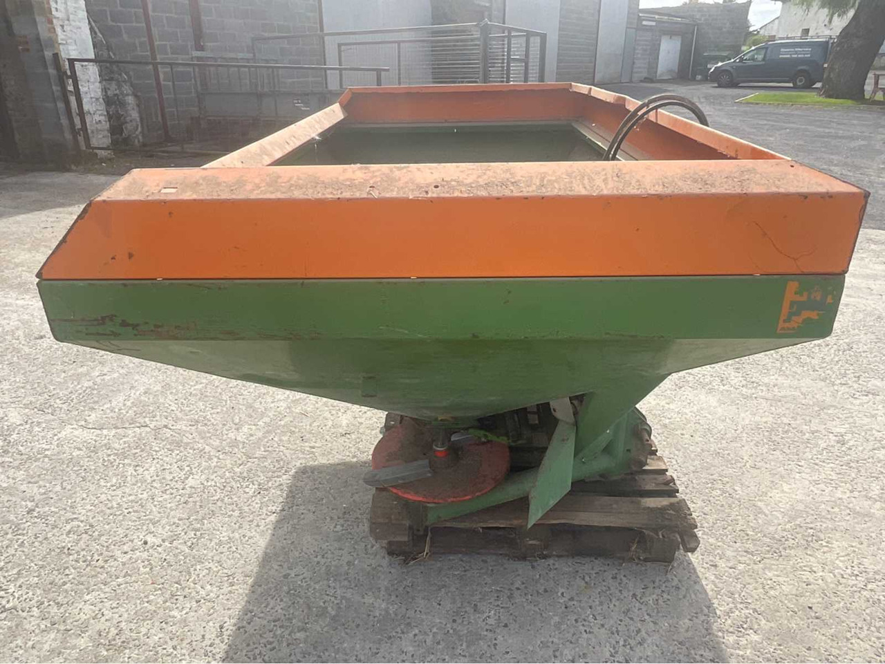 Amazone ZA-U 1501 - Розкидач добрив: фото 2 Amazone ZA-U 1501 - Розкидач добрив: фото 2