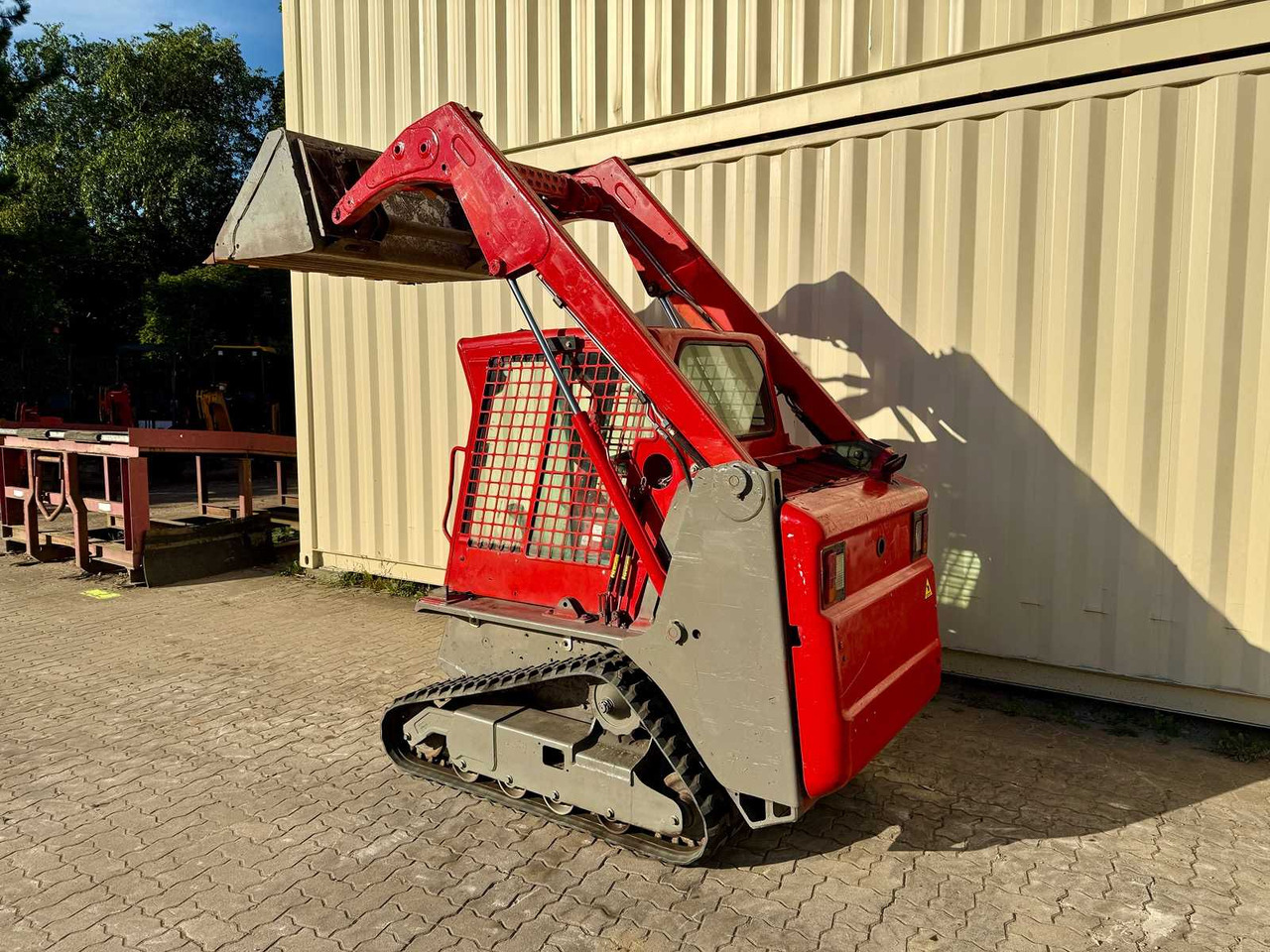 BOBCAT - T110 - 2017 - SKID STEER LOADER - Гусеничний міні-навантажувач: фото 2 BOBCAT - T110 - 2017 - SKID STEER LOADER - Гусеничний міні-навантажувач: фото 2