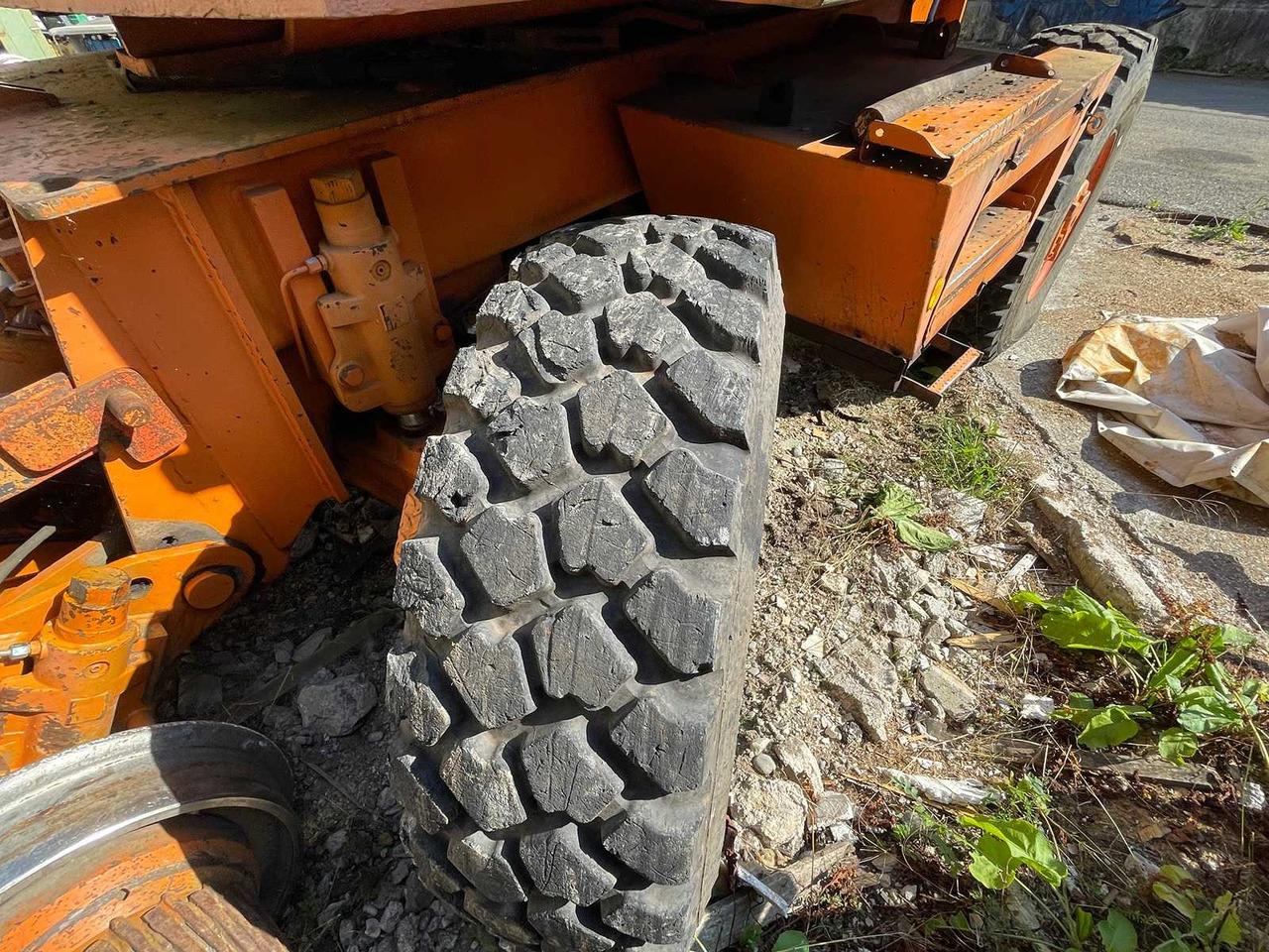 Колісний екскаватор CASE - 1992 - 688P - WHEELED EXCAVATOR: фото 19 Колісний екскаватор CASE - 1992 - 688P - WHEELED EXCAVATOR: фото 19