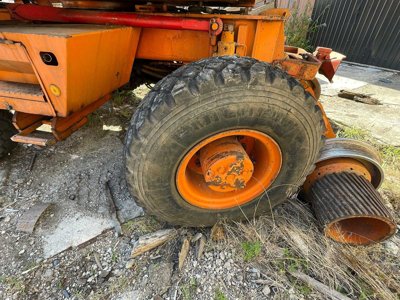 Колісний екскаватор CASE - 1992 - 688P - WHEELED EXCAVATOR: фото 12 Колісний екскаватор CASE - 1992 - 688P - WHEELED EXCAVATOR: фото 12