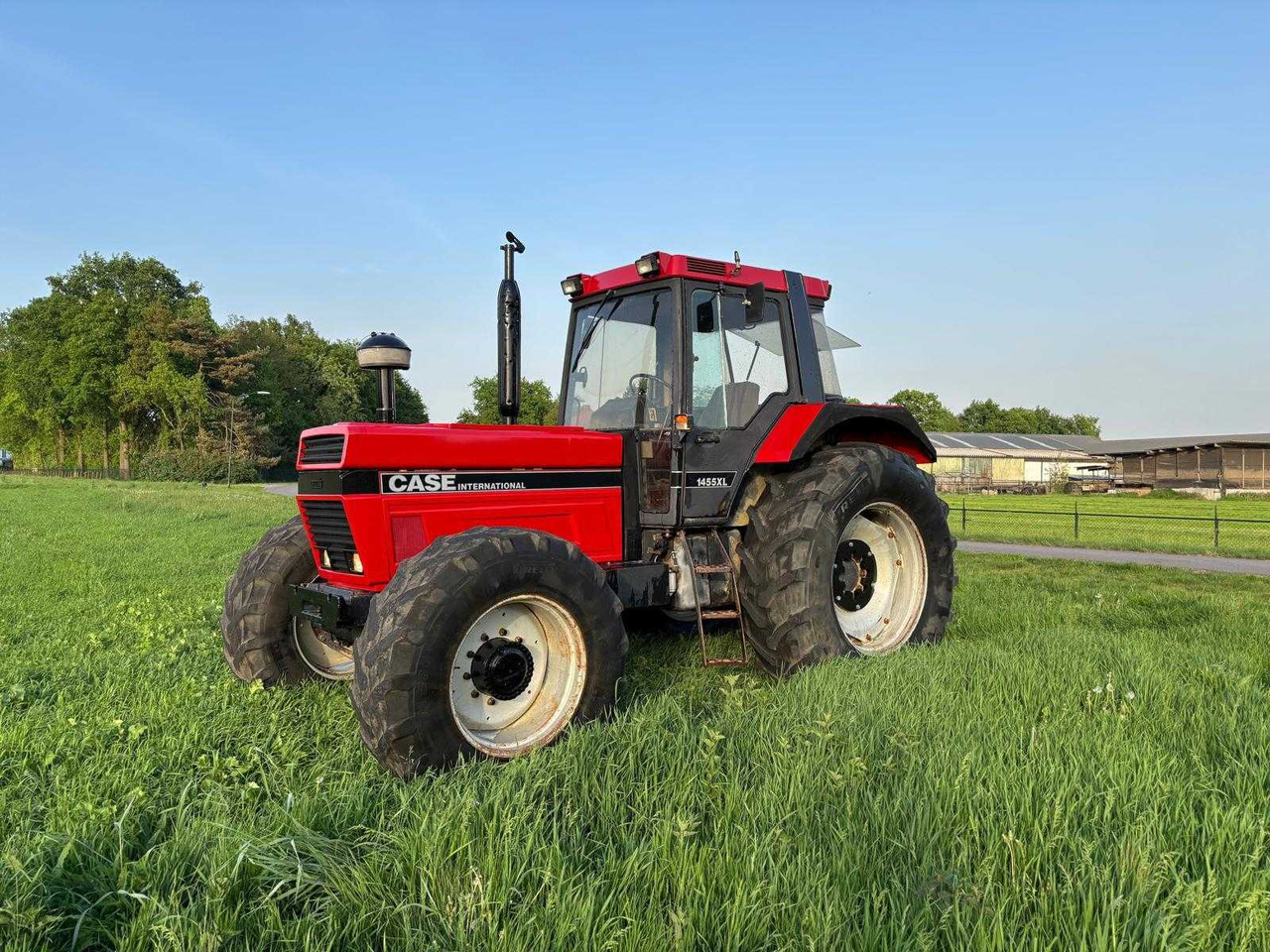 CASE INTERNATIONAL - 1988 - 1455 XL - ALL-WHEEL DRIVE FARM TRACTOR - Трактор: фото 3 CASE INTERNATIONAL - 1988 - 1455 XL - ALL-WHEEL DRIVE FARM TRACTOR - Трактор: фото 3