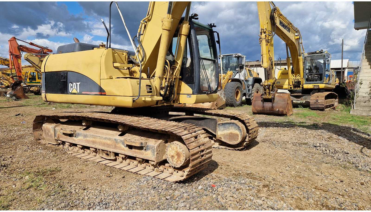 Гусеничний екскаватор Caterpillar 318C: фото 30