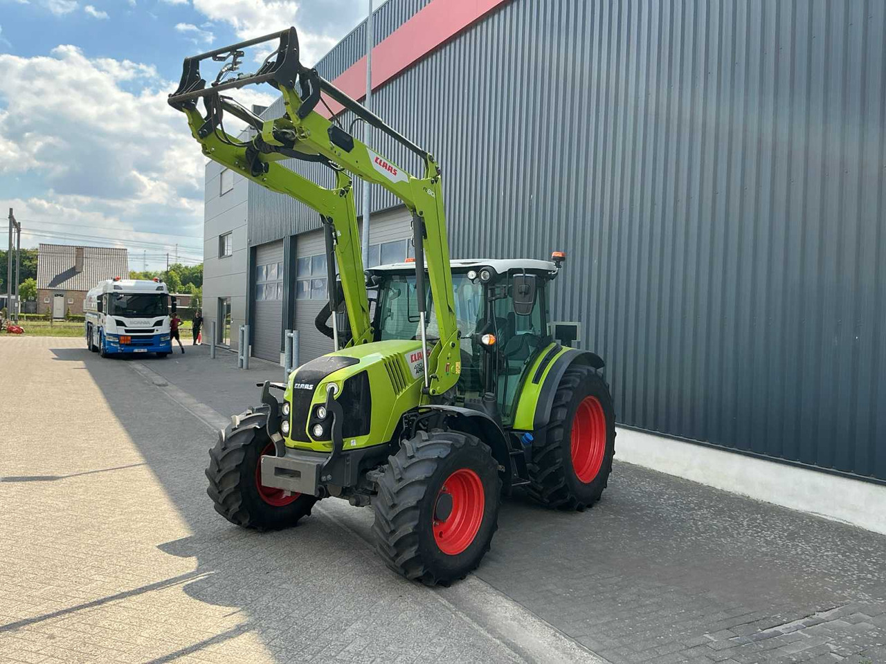 Claas 420 arion - Трактор: фото 1 Claas 420 arion - Трактор: фото 1