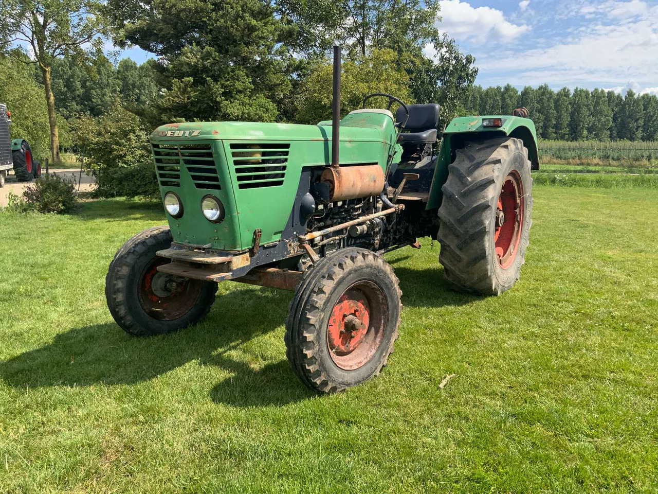 Deutz D8006 - Трактор: фото 1 Deutz D8006 - Трактор: фото 1