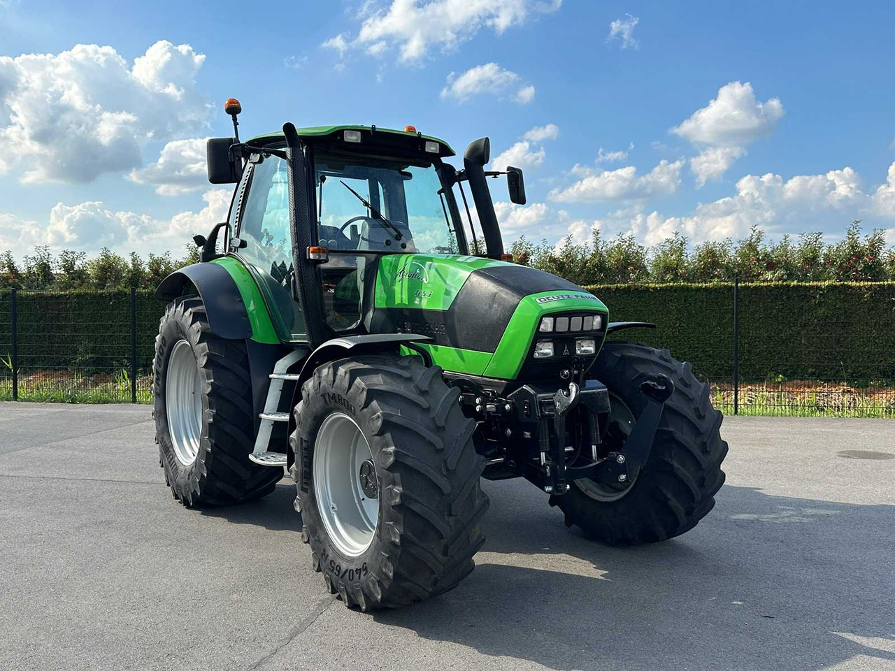Deutz-Fahr Agrotron 165.7 - Трактор: фото 1 Deutz-Fahr Agrotron 165.7 - Трактор: фото 1