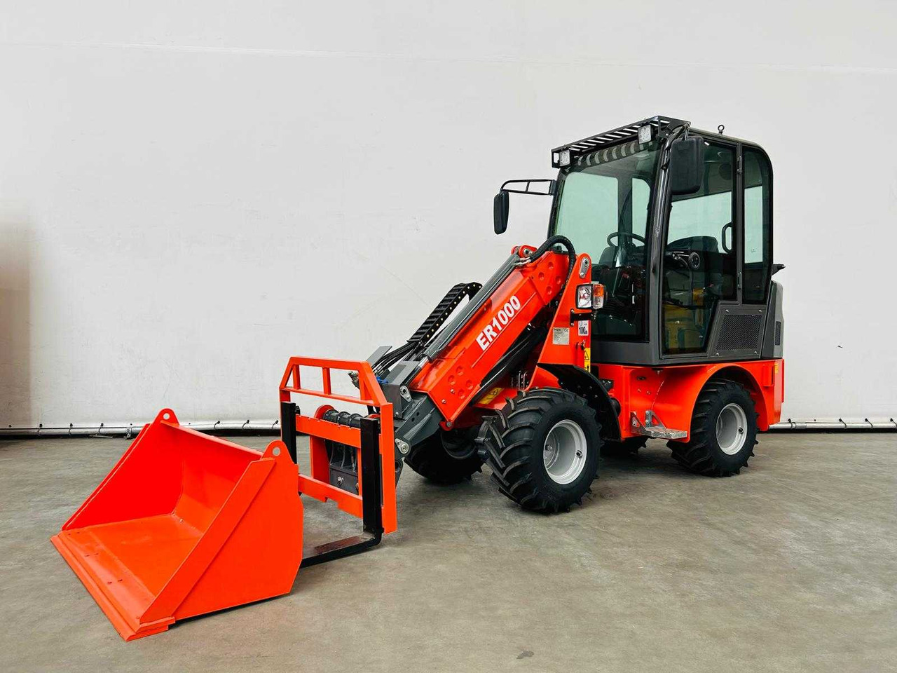 EVERUN - 2025 - ER1000 - TELESCOPIC ARTICULATED WHEEL LOADER KUBOTA EURO5 - Колісний навантажувач: фото 1 EVERUN - 2025 - ER1000 - TELESCOPIC ARTICULATED WHEEL LOADER KUBOTA EURO5 - Колісний навантажувач: фото 1