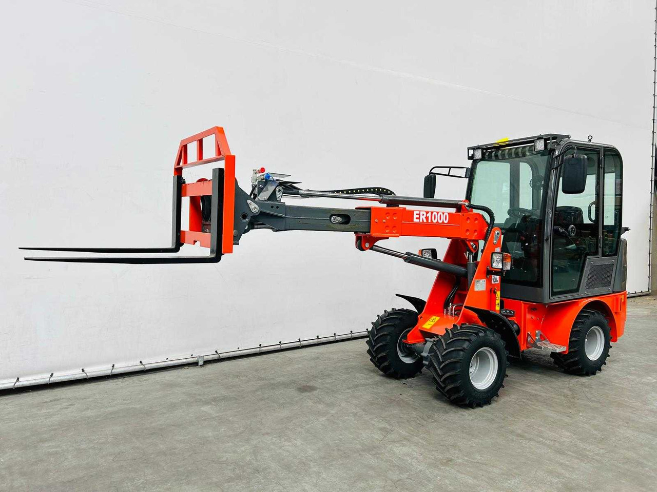 EVERUN - 2025 - ER1000 - TELESCOPIC ARTICULATED WHEEL LOADER KUBOTA EURO5 - Колісний навантажувач: фото 5 EVERUN - 2025 - ER1000 - TELESCOPIC ARTICULATED WHEEL LOADER KUBOTA EURO5 - Колісний навантажувач: фото 5