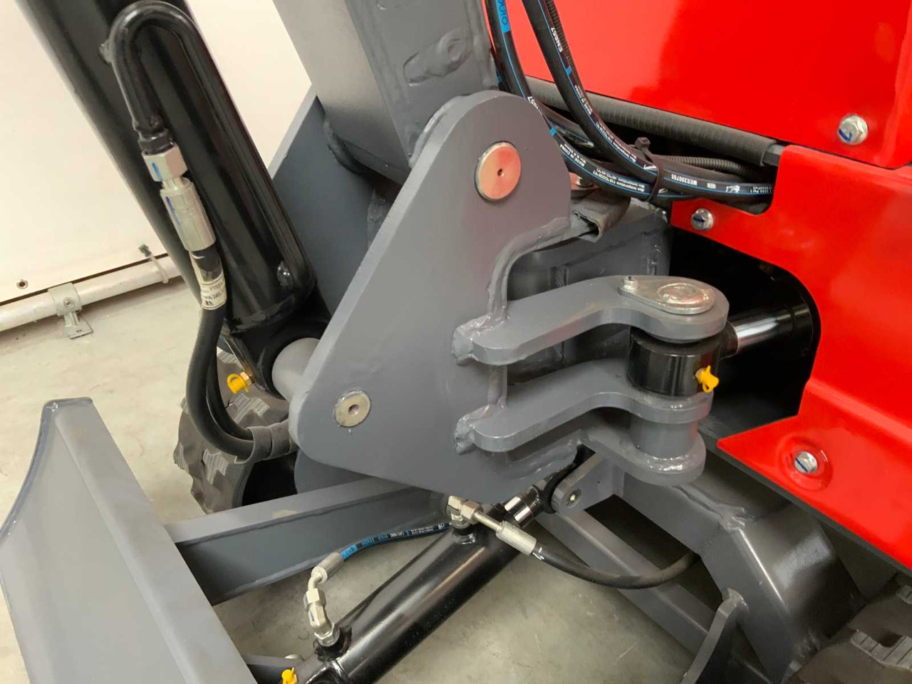 EVERUN - 2025 - ERE10PRO - MINI EXCAVATOR - Міні-екскаватор: фото 4 EVERUN - 2025 - ERE10PRO - MINI EXCAVATOR - Міні-екскаватор: фото 4